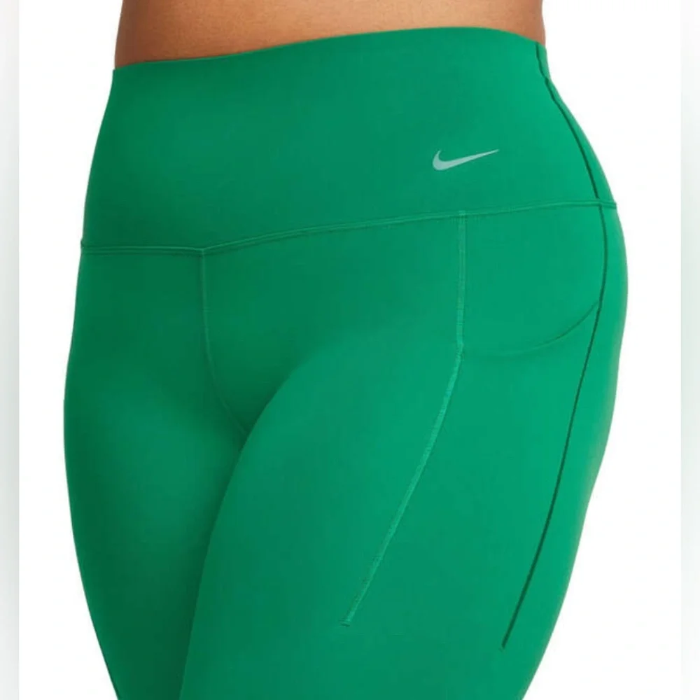 NWT Nike Highrise 7/8 Length InfinaSmooth Leggings with Pockets